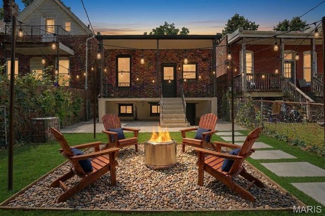 5637 Reber Place, St Louis, MO 63139