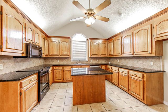 411 Valhi Boulevard, Houma, LA 70360