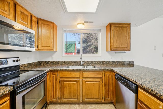 973 E 60 S, Spanish Fork, UT 84660