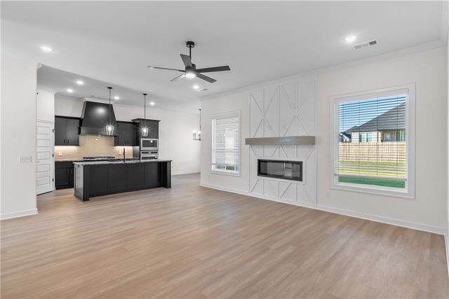 1900 Ferguson Street, Pea Ridge, AR 72751