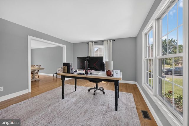 5121 CASSIDY DR, Schnecksville, PA 18078