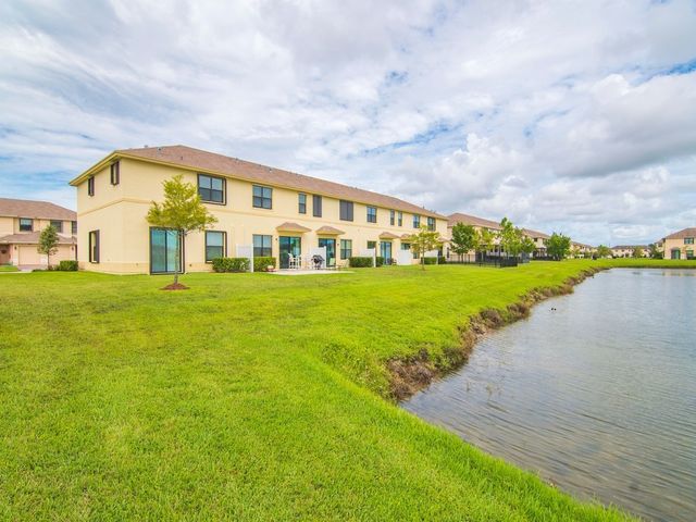 10134 W Villa Circle, Vero Beach, FL 32966