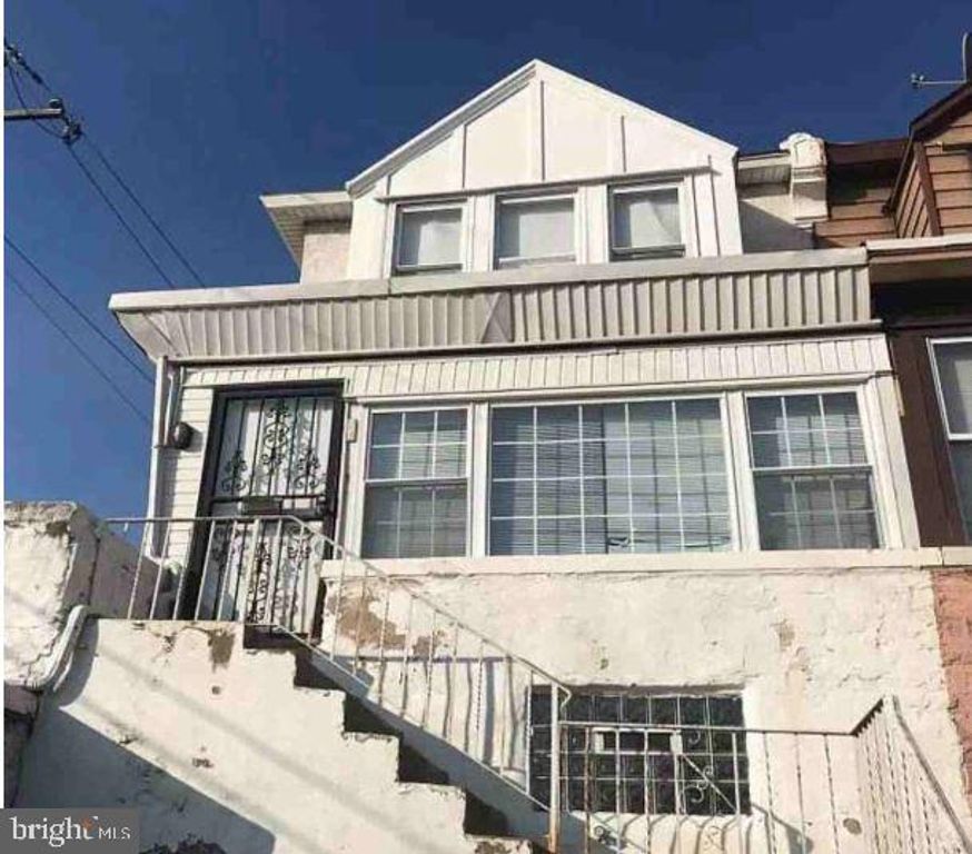 5700 N MARVINE ST, Philadelphia, PA 19141