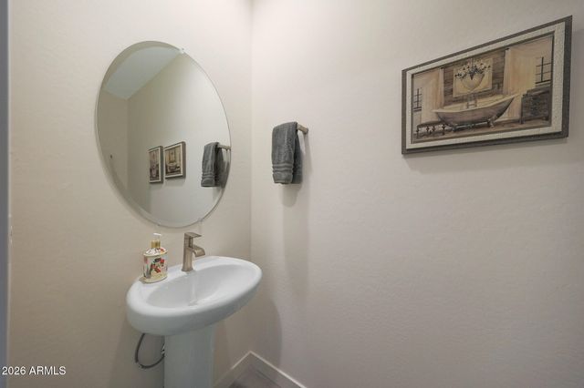 5121 N 181st Drive, Litchfield Park, AZ 85340