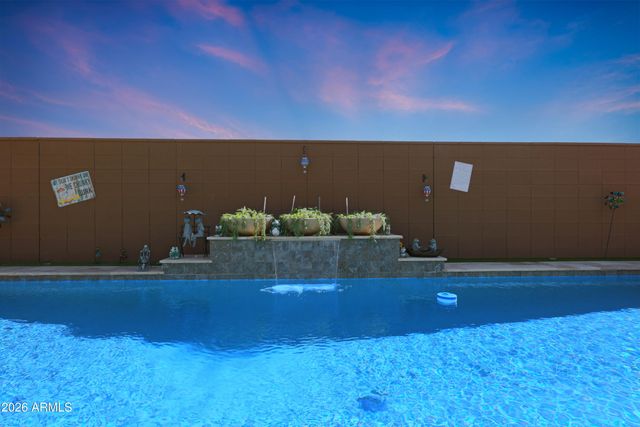 5121 N 181st Drive, Litchfield Park, AZ 85340