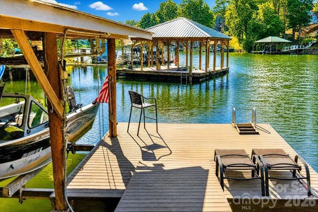 125 Hickory Point Court, Statesville, NC 28677