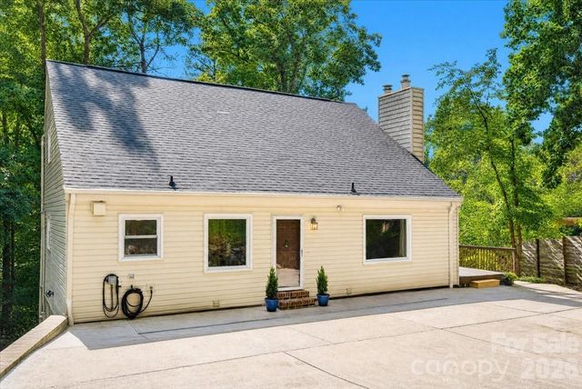 125 Hickory Point Court, Statesville, NC 28677