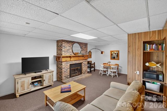 125 Hickory Point Court, Statesville, NC 28677