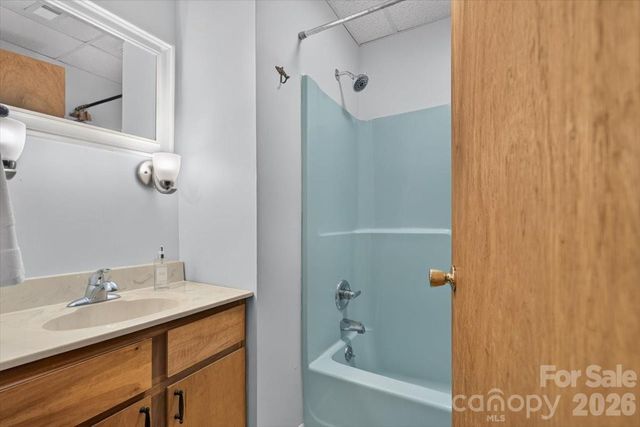 125 Hickory Point Court, Statesville, NC 28677