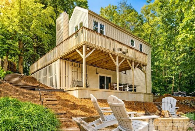 125 Hickory Point Court, Statesville, NC 28677