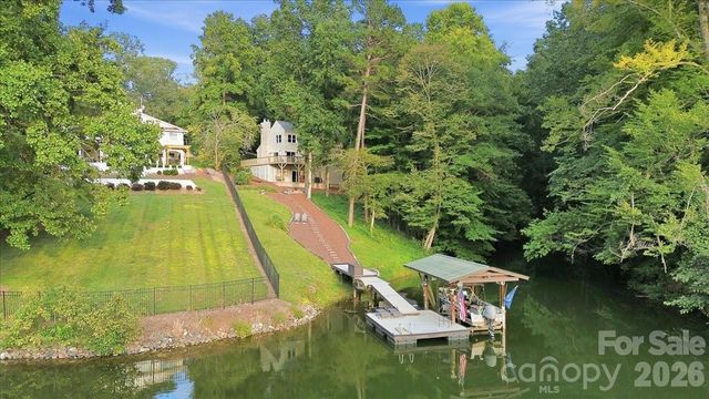 125 Hickory Point Court, Statesville, NC 28677