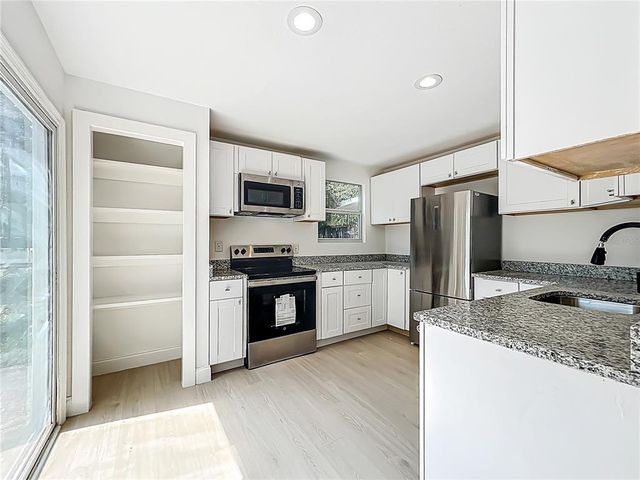 1082 HAMILTON AVENUE, Longwood, FL 32750