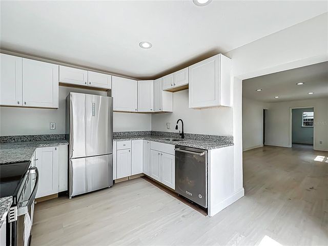 1082 HAMILTON AVENUE, Longwood, FL 32750