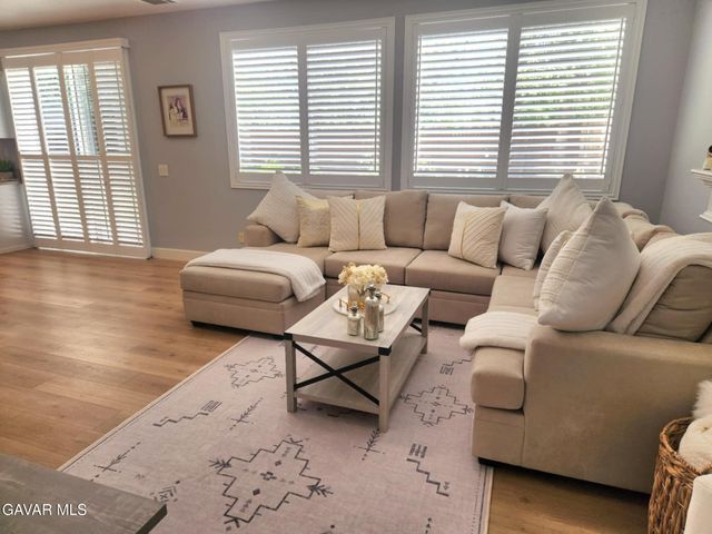 26523 Starling Court, Canyon Country, CA 91387