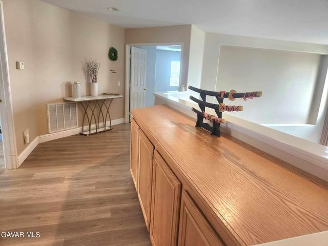 26523 Starling Court, Canyon Country, CA 91387