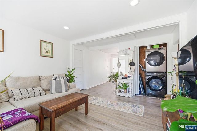 1 Pocahontas Street, Morristown, NJ 07960