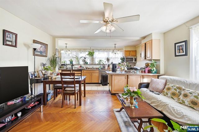 1 Pocahontas Street, Morristown, NJ 07960
