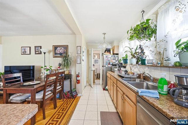 1 Pocahontas Street, Morristown, NJ 07960