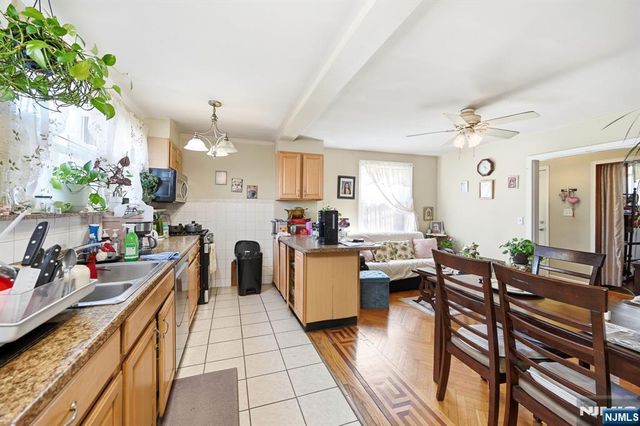 1 Pocahontas Street, Morristown, NJ 07960