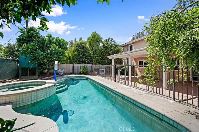 22606 Archwood Street, West Hills, CA 91307