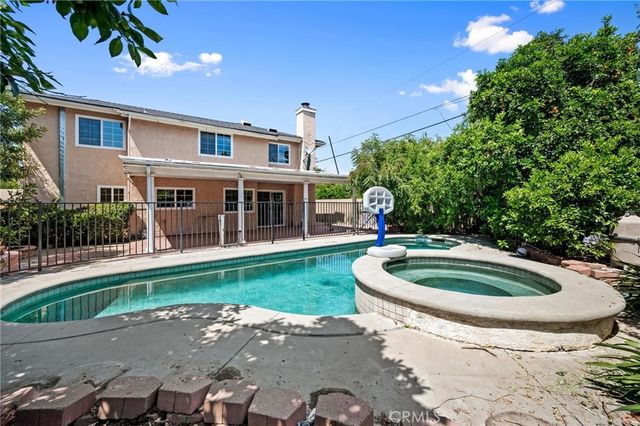 22606 Archwood Street, West Hills, CA 91307
