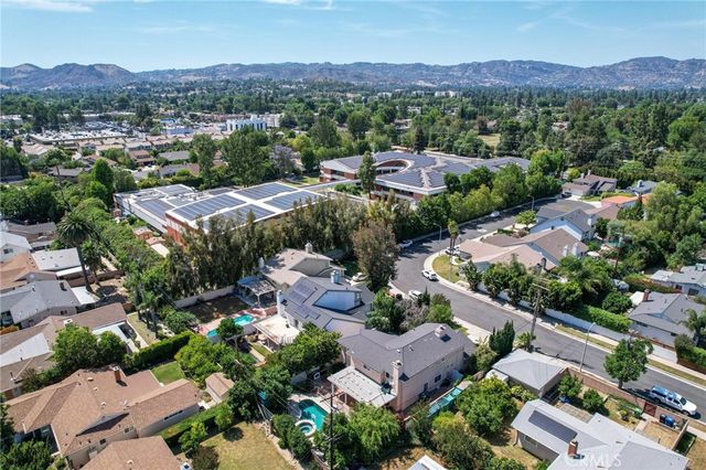 22606 Archwood Street, West Hills, CA 91307