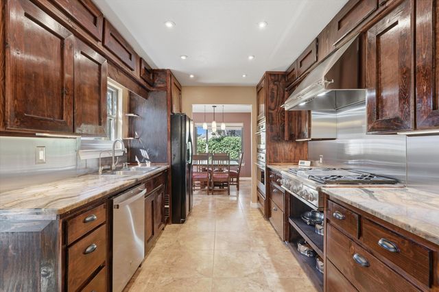 9101 Wallace Avenue NE, Albuquerque, NM 87109