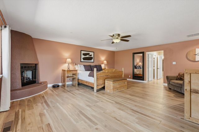 9101 Wallace Avenue NE, Albuquerque, NM 87109