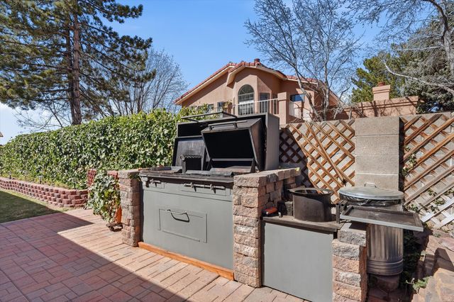 9101 Wallace Avenue NE, Albuquerque, NM 87109