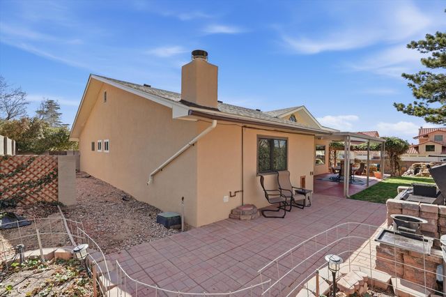 9101 Wallace Avenue NE, Albuquerque, NM 87109