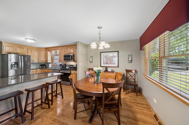 4405 Prospect Avenue, Downers Grove, IL 60515