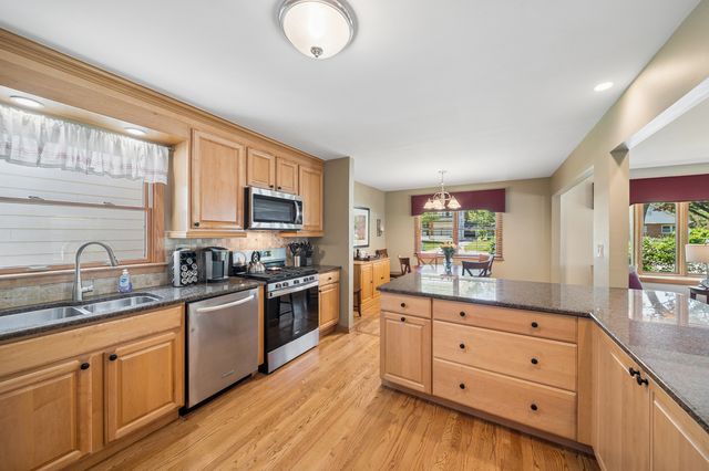 4405 Prospect Avenue, Downers Grove, IL 60515