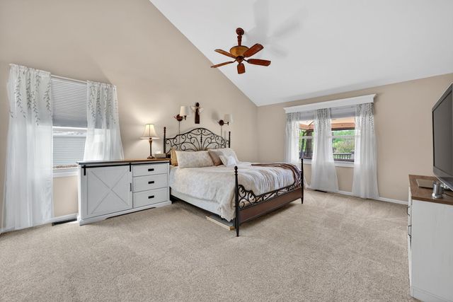 201 Tulip Circle, Island Lake, IL 60042