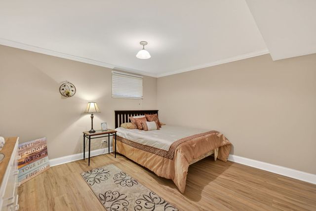 201 Tulip Circle, Island Lake, IL 60042