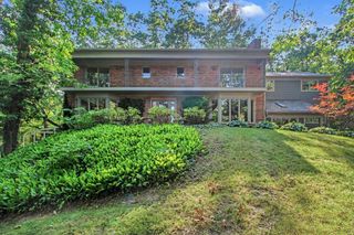 432 Riverview Drive, Ann Arbor Twp, MI 48104