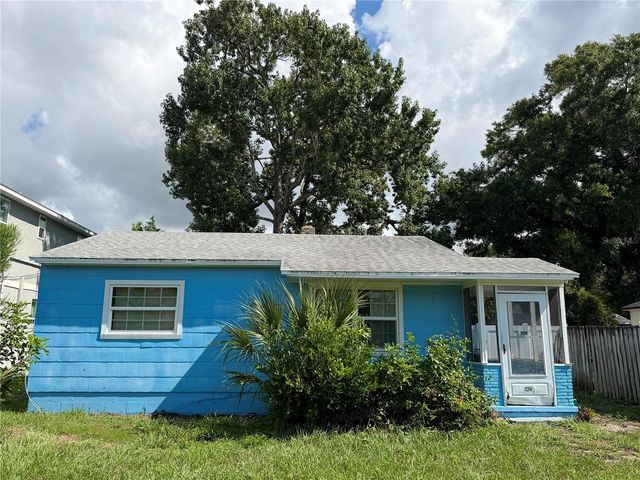 5621 13TH AVENUE S, Gulfport, FL 33707