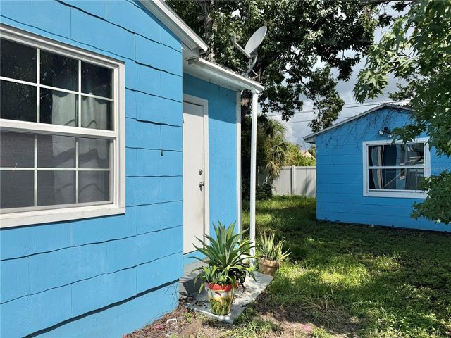 5621 13TH AVENUE S, Gulfport, FL 33707