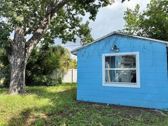 5621 13TH AVENUE S, Gulfport, FL 33707
