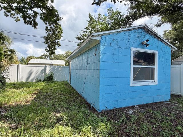 5621 13TH AVENUE S, Gulfport, FL 33707