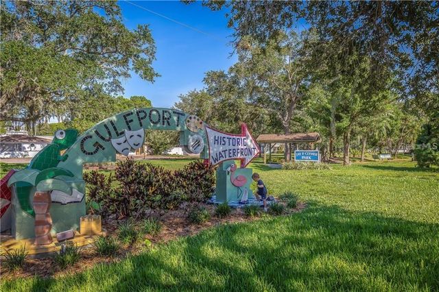5621 13TH AVENUE S, Gulfport, FL 33707