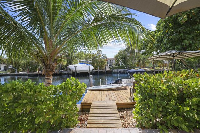 2332 NE 17th Terrace, Wilton Manors, FL 33305