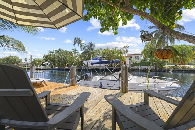 2332 NE 17th Terrace, Wilton Manors, FL 33305
