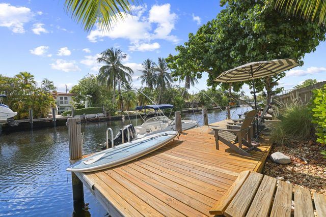 2332 NE 17th Terrace, Wilton Manors, FL 33305