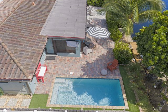 2332 NE 17th Terrace, Wilton Manors, FL 33305
