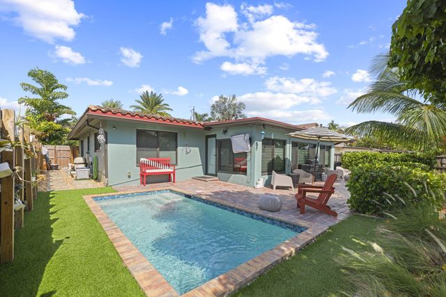 2332 NE 17th Terrace, Wilton Manors, FL 33305