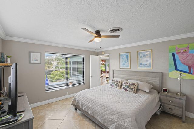 2332 NE 17th Terrace, Wilton Manors, FL 33305