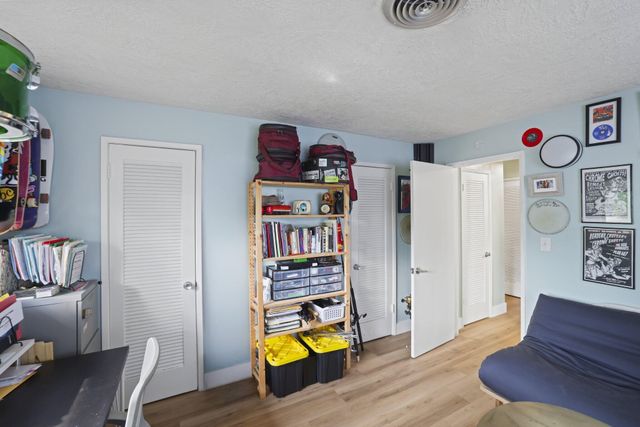 2332 NE 17th Terrace, Wilton Manors, FL 33305