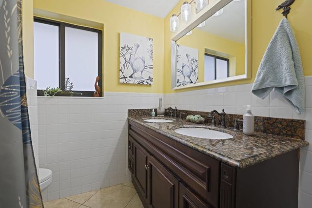 2332 NE 17th Terrace, Wilton Manors, FL 33305