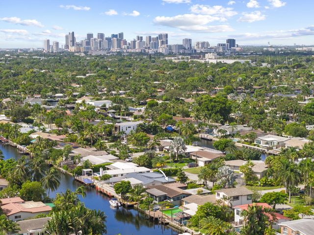 2332 NE 17th Terrace, Wilton Manors, FL 33305