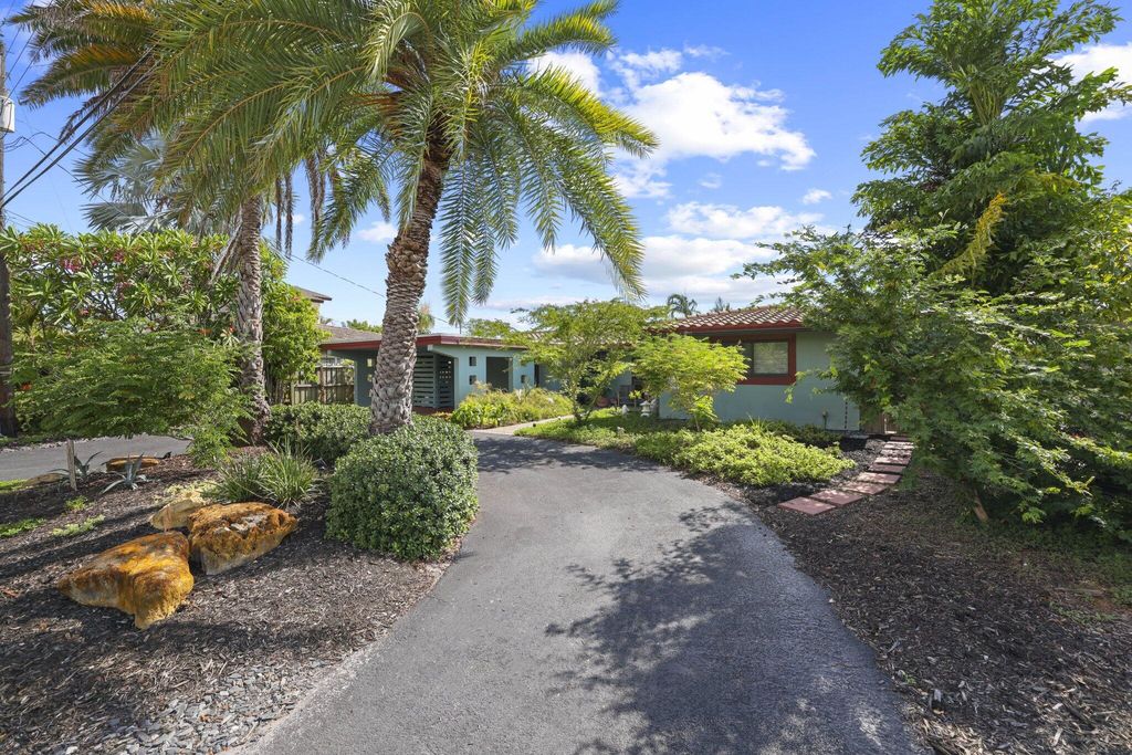 2332 NE 17th Terrace, Wilton Manors, FL 33305